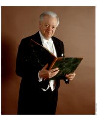 Internationally renowned pianist and conductor Philippe Entremont to perform at Loyola University on Dec. 7.